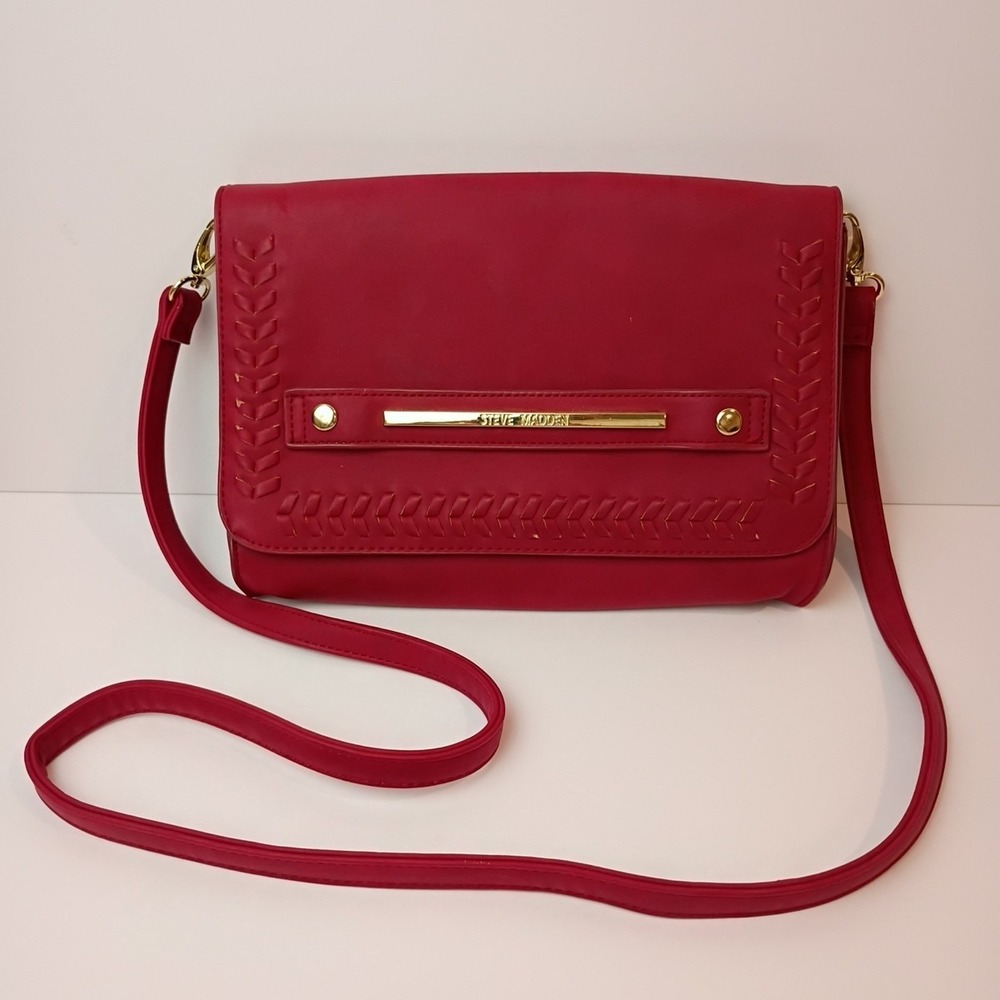 Steve Madden Red Crossbody Clutch Purse Adjustable Detachable Strap 10.5" x 8"